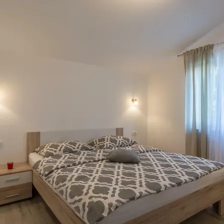 Apartment Berto